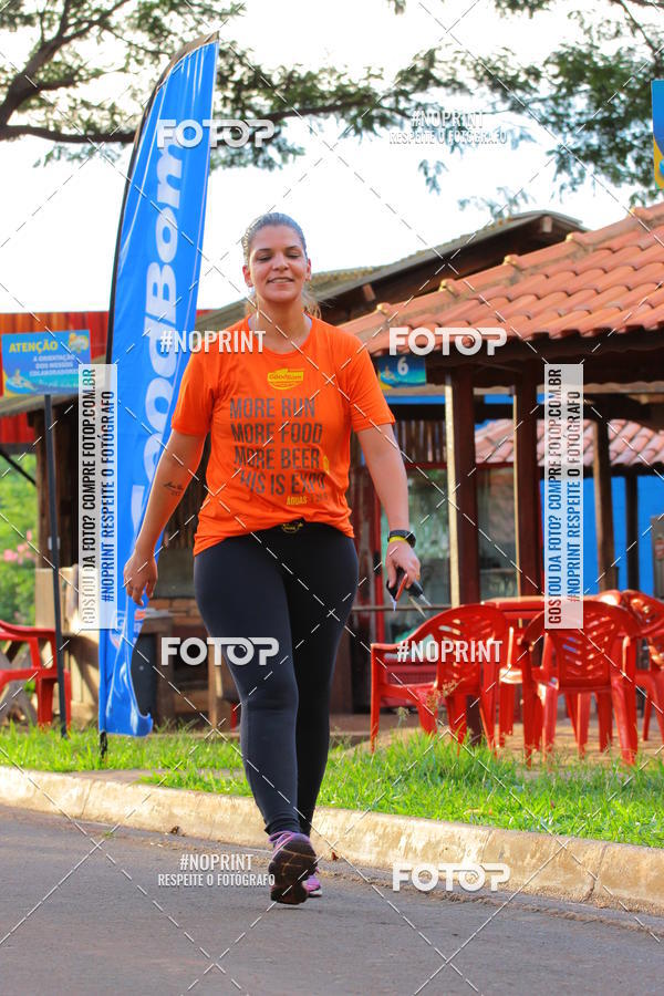 Buy your photos of the event1 Beer Run Expo guas on Fotop