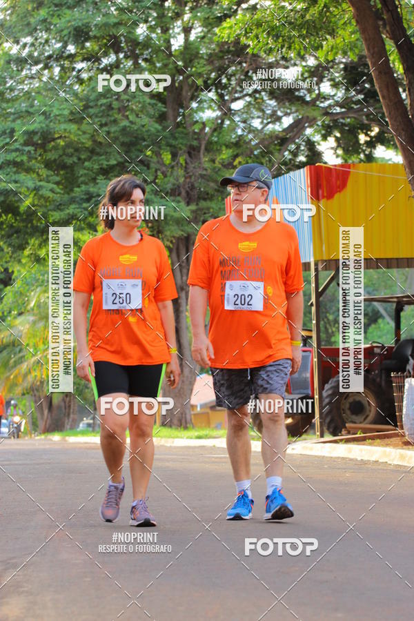 Buy your photos of the event1 Beer Run Expo guas on Fotop