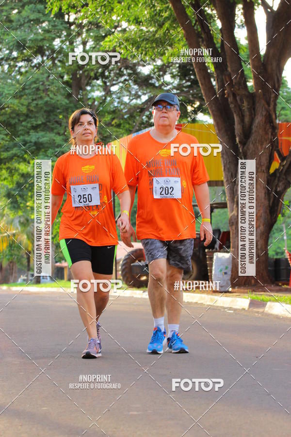 Buy your photos of the event1 Beer Run Expo guas on Fotop