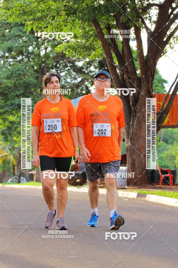 Buy your photos of the event1 Beer Run Expo guas on Fotop