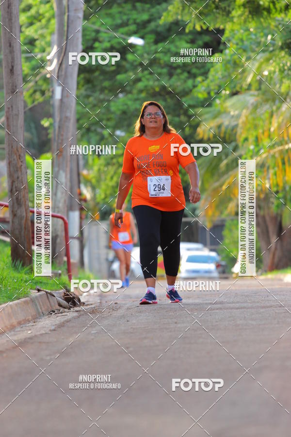Buy your photos of the event1 Beer Run Expo guas on Fotop