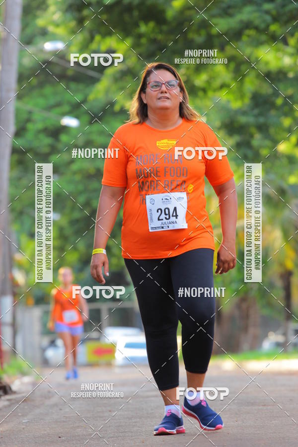 Buy your photos of the event1 Beer Run Expo guas on Fotop