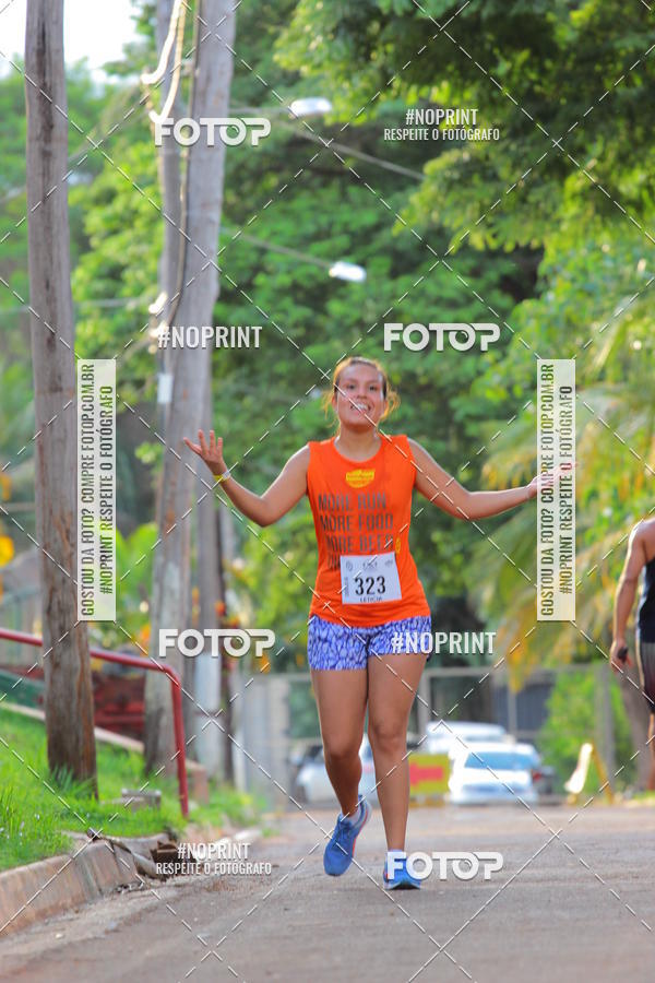Buy your photos of the event1 Beer Run Expo guas on Fotop