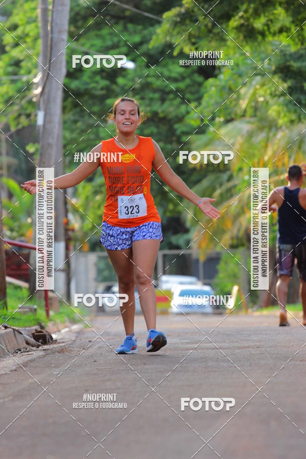 Buy your photos of the event1 Beer Run Expo guas on Fotop