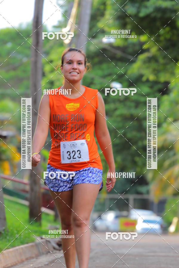 Buy your photos of the event1 Beer Run Expo guas on Fotop