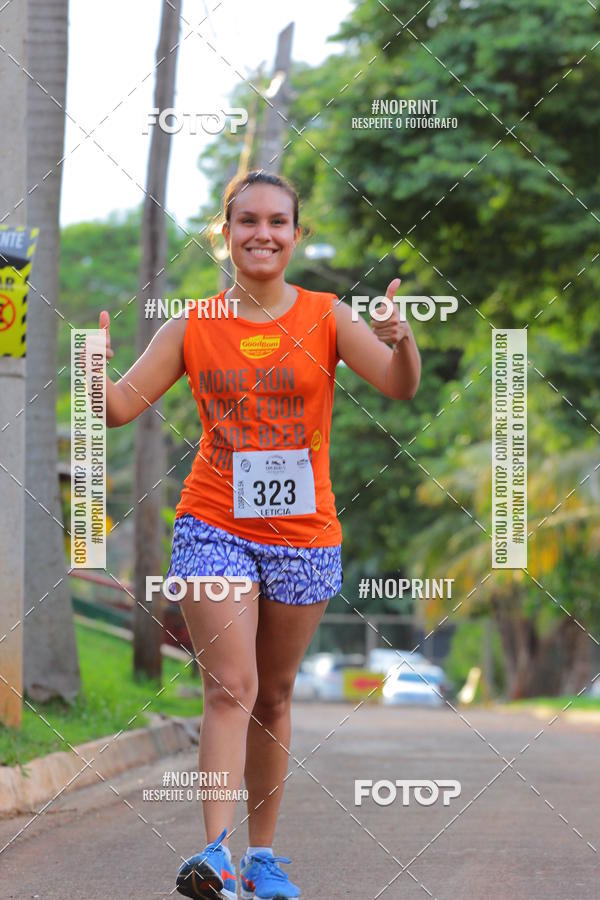 Buy your photos of the event1 Beer Run Expo guas on Fotop