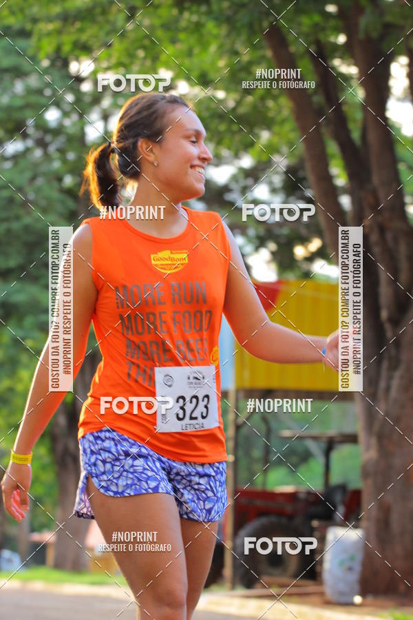 Buy your photos of the event1 Beer Run Expo guas on Fotop