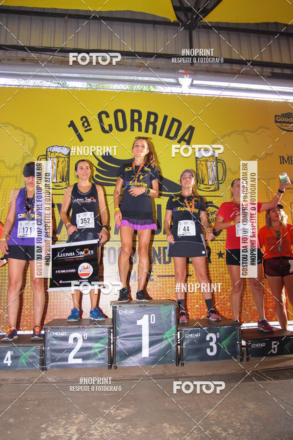 Buy your photos of the event1 Beer Run Expo guas on Fotop