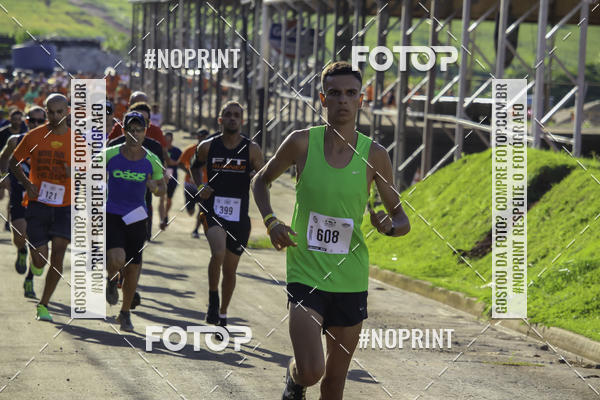 Buy your photos of the event1 Beer Run Expo guas on Fotop
