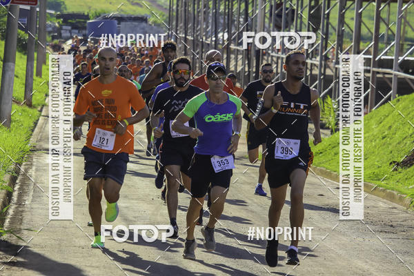 Buy your photos of the event1 Beer Run Expo guas on Fotop