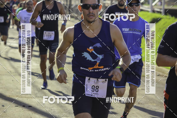 Buy your photos of the event1 Beer Run Expo guas on Fotop