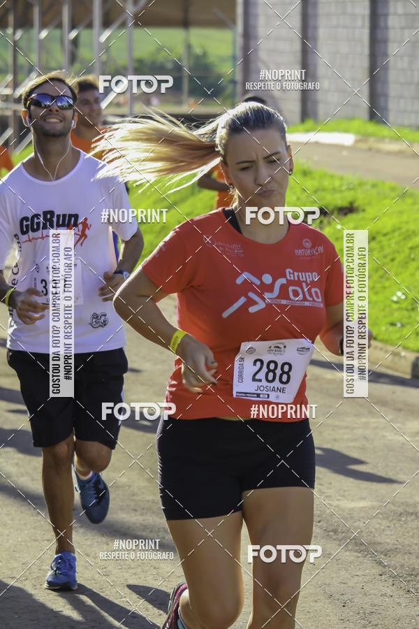 Buy your photos of the event1 Beer Run Expo guas on Fotop
