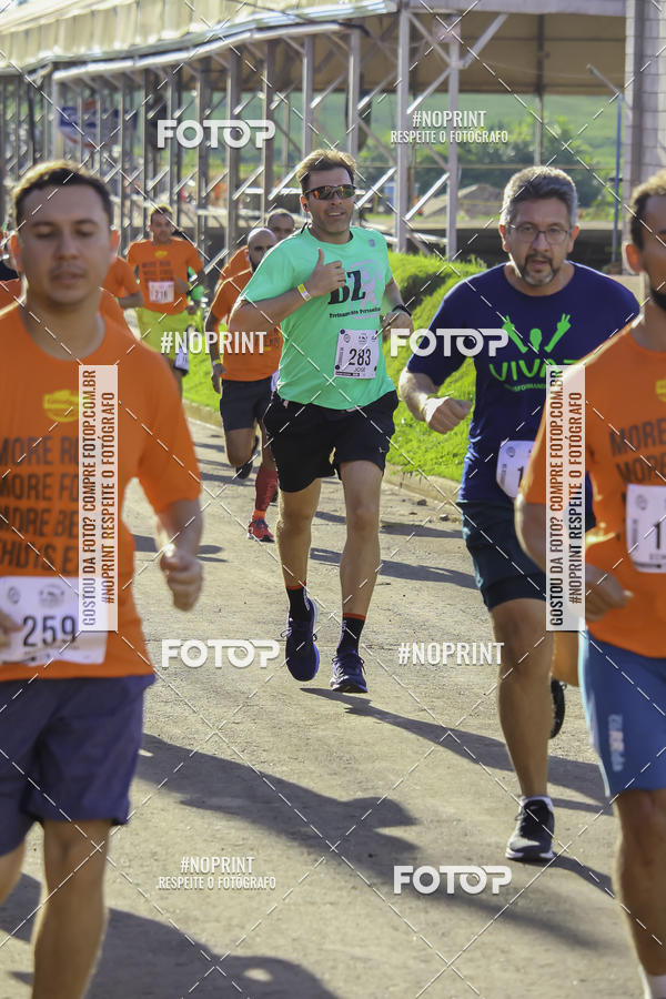 Buy your photos of the event1 Beer Run Expo guas on Fotop