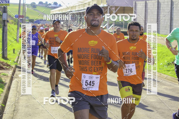 Buy your photos of the event1 Beer Run Expo guas on Fotop