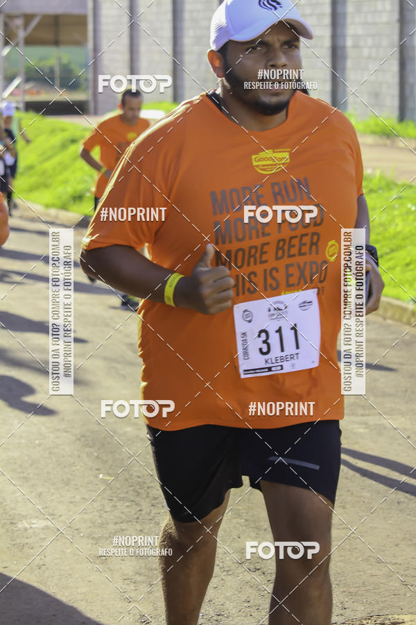 Buy your photos of the event1 Beer Run Expo guas on Fotop