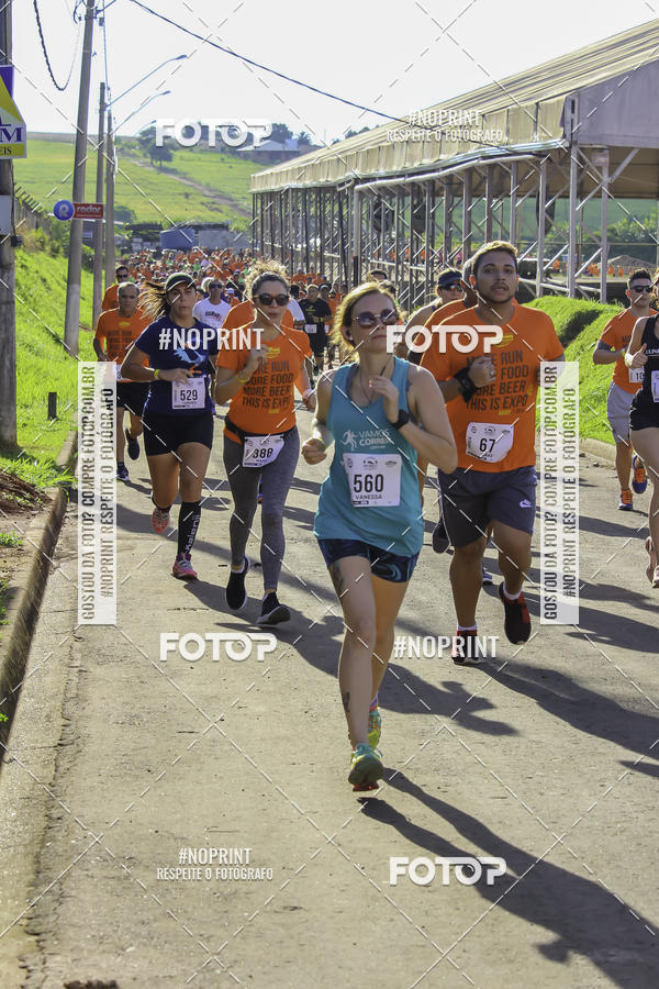 Buy your photos of the event1 Beer Run Expo guas on Fotop