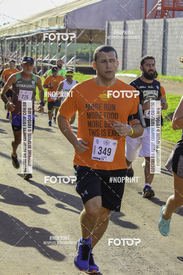 Buy your photos of the event1 Beer Run Expo guas on Fotop