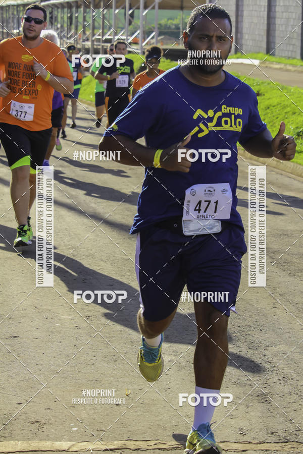 Buy your photos of the event1 Beer Run Expo guas on Fotop
