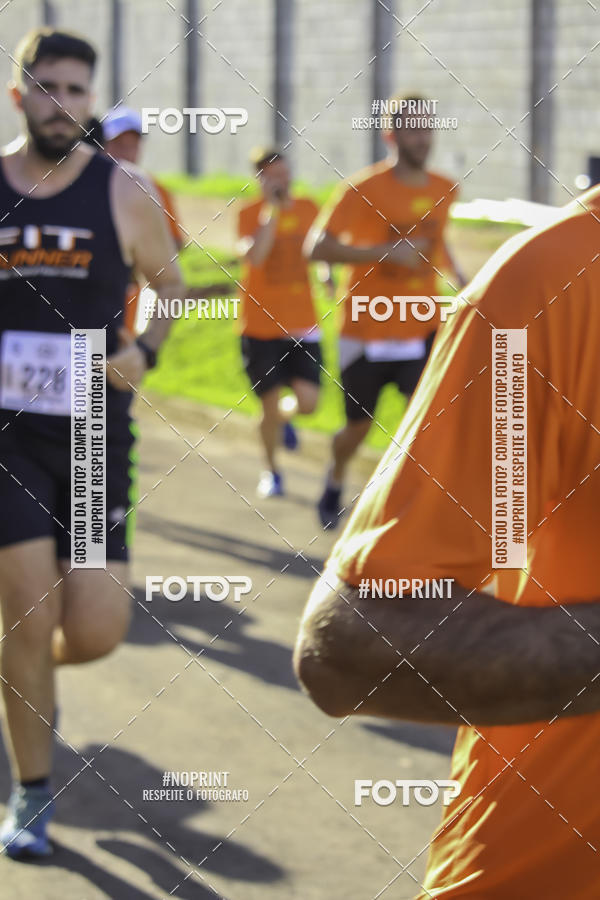 Buy your photos of the event1 Beer Run Expo guas on Fotop