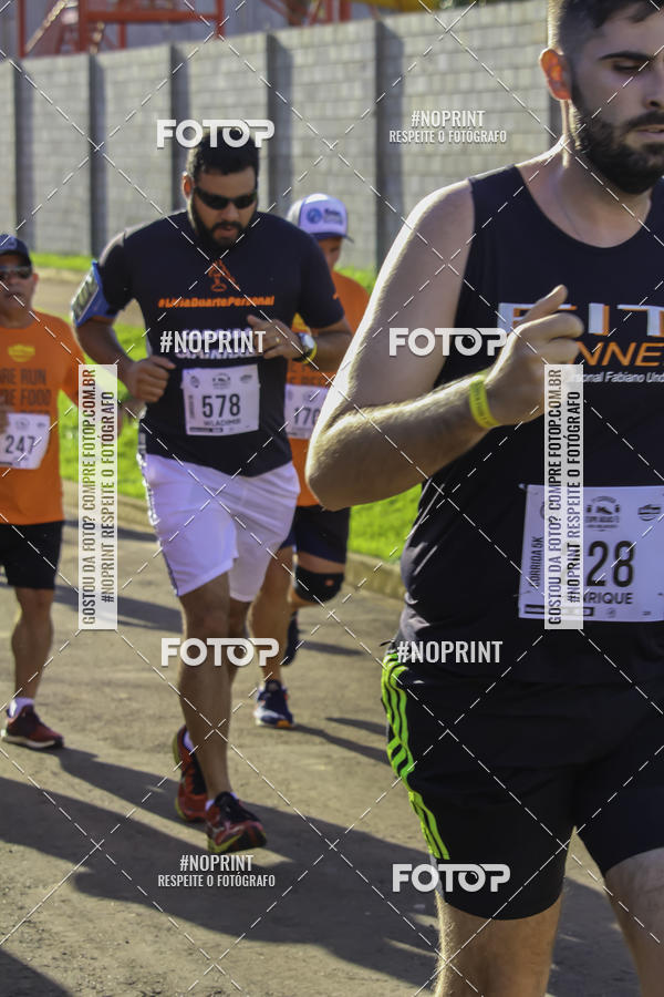 Buy your photos of the event1 Beer Run Expo guas on Fotop