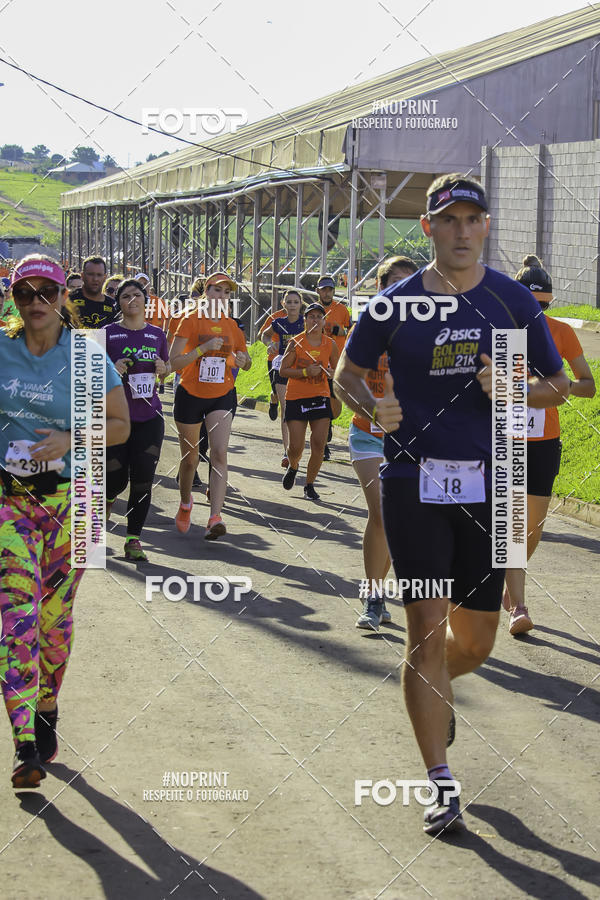 Buy your photos of the event1 Beer Run Expo guas on Fotop