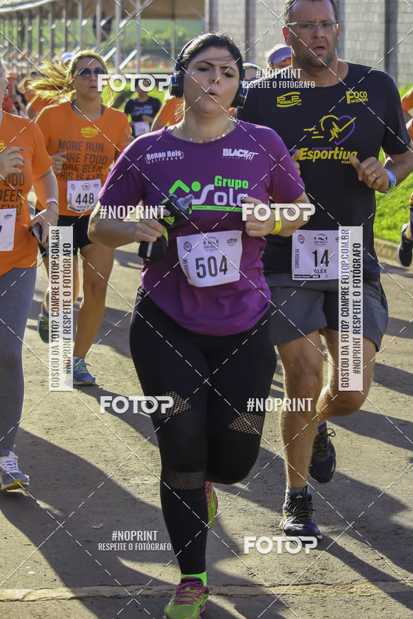 Buy your photos of the event1 Beer Run Expo guas on Fotop