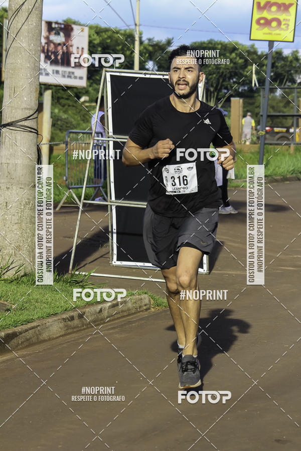 Buy your photos of the event1 Beer Run Expo guas on Fotop