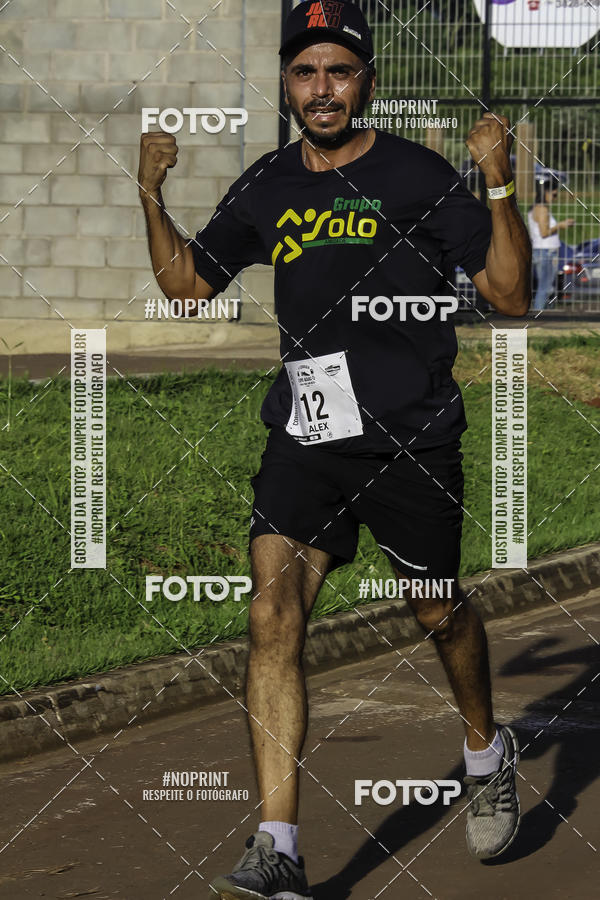 Buy your photos of the event1 Beer Run Expo guas on Fotop