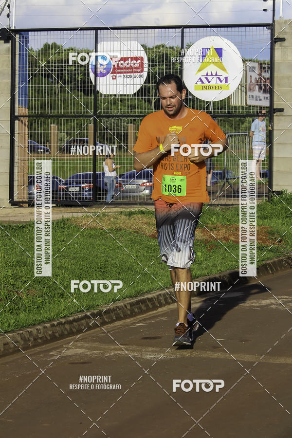 Buy your photos of the event1 Beer Run Expo guas on Fotop