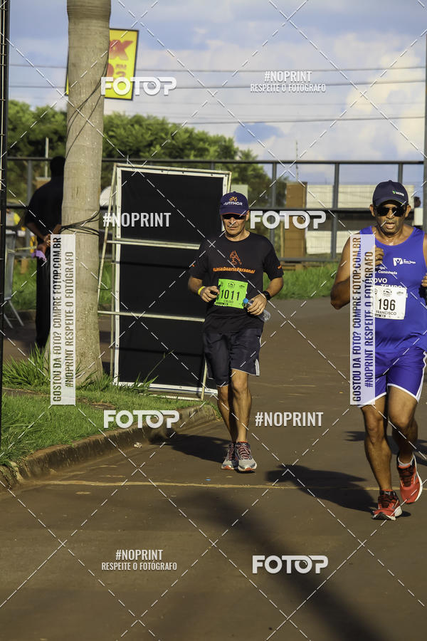 Buy your photos of the event1 Beer Run Expo guas on Fotop