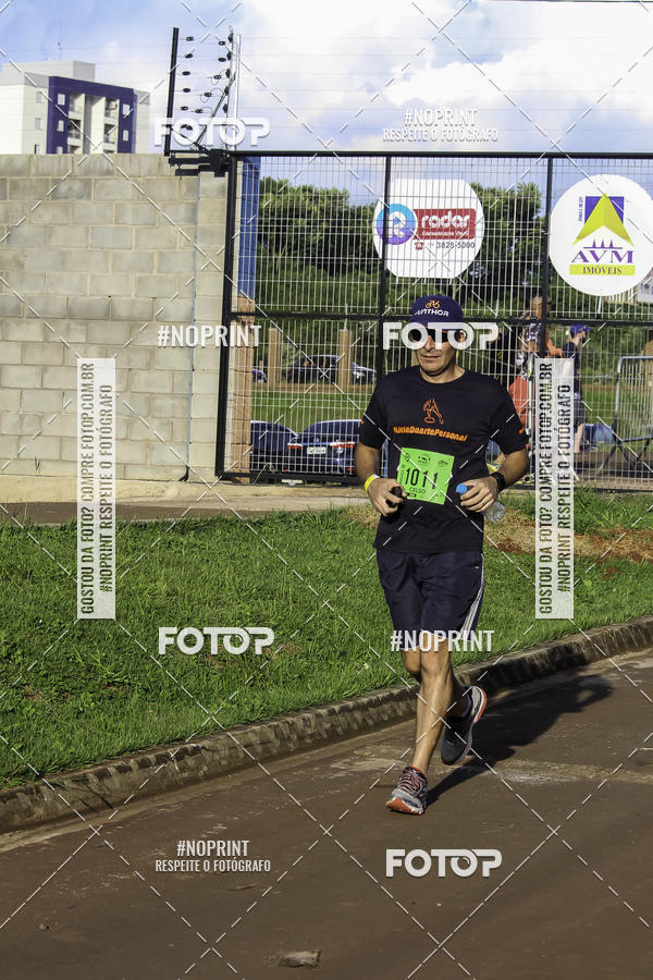 Buy your photos of the event1 Beer Run Expo guas on Fotop