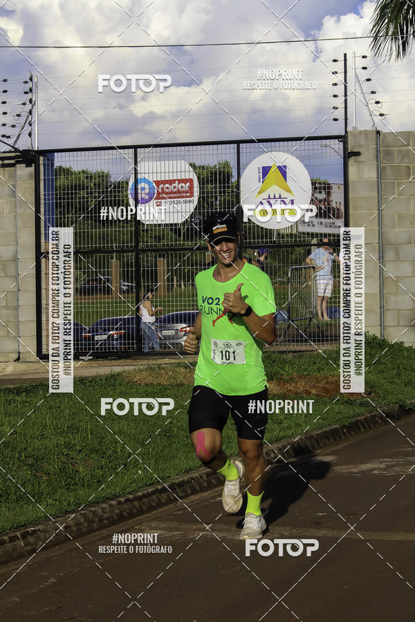 Buy your photos of the event1 Beer Run Expo guas on Fotop
