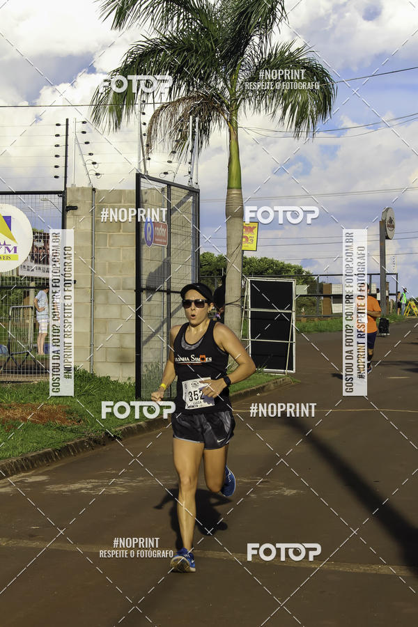 Buy your photos of the event1 Beer Run Expo guas on Fotop