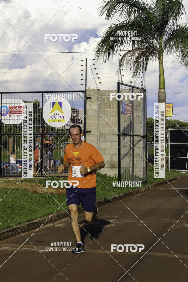 Buy your photos of the event1 Beer Run Expo guas on Fotop