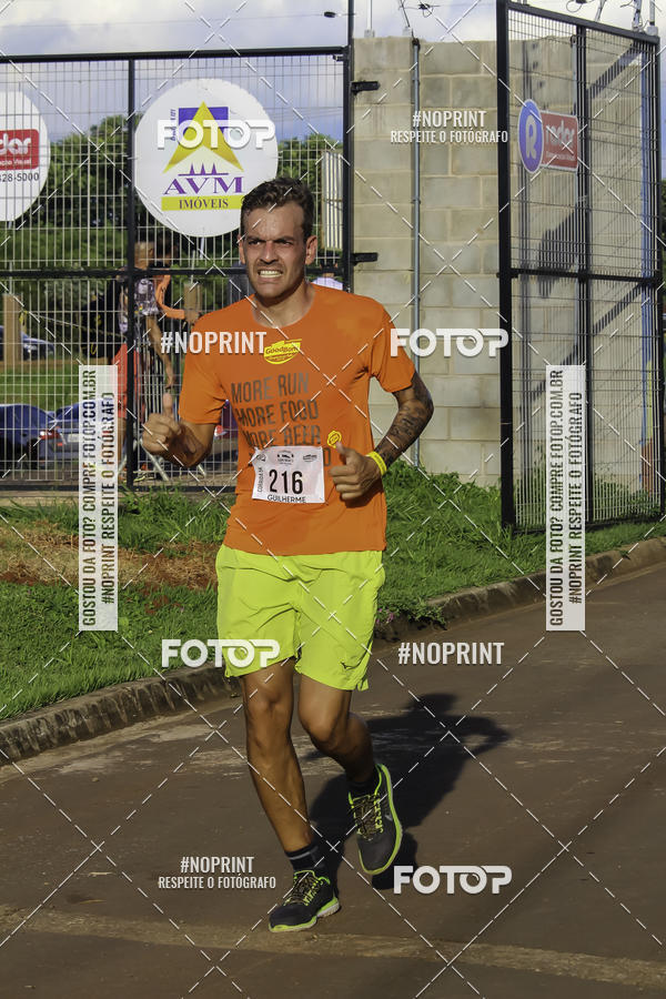 Buy your photos of the event1 Beer Run Expo guas on Fotop