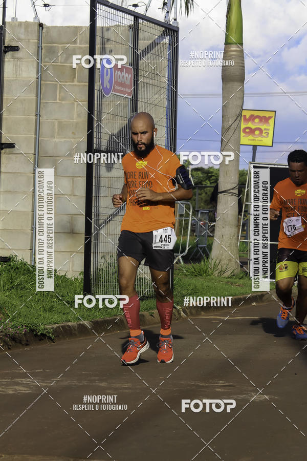 Buy your photos of the event1 Beer Run Expo guas on Fotop