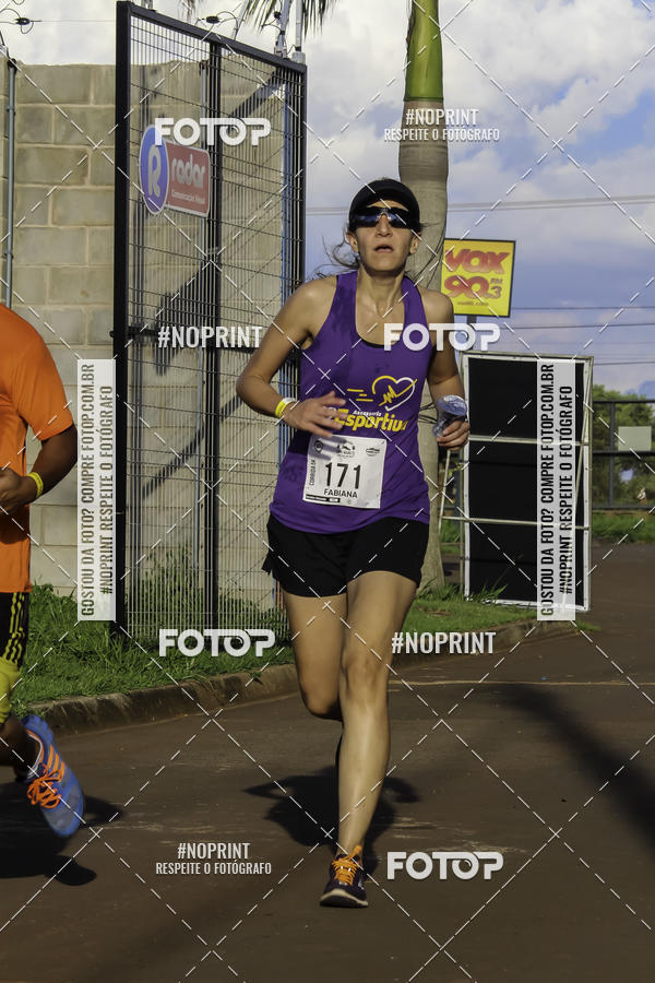 Buy your photos of the event1 Beer Run Expo guas on Fotop