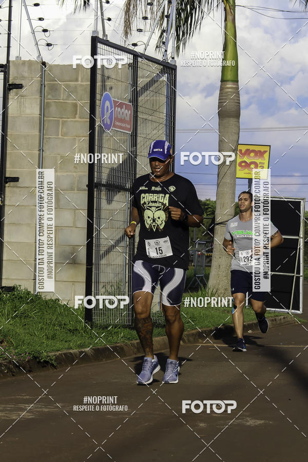 Buy your photos of the event1 Beer Run Expo guas on Fotop