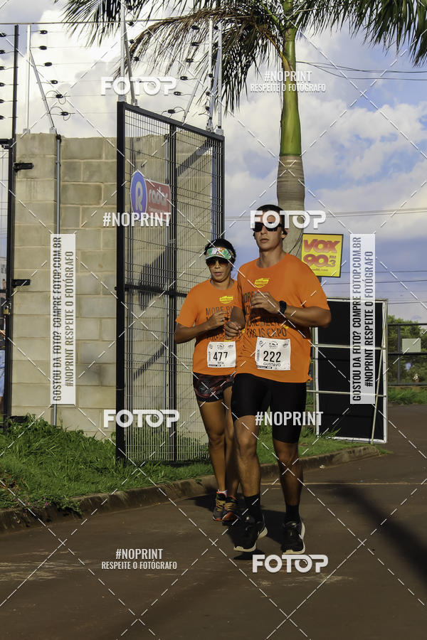 Buy your photos of the event1 Beer Run Expo guas on Fotop