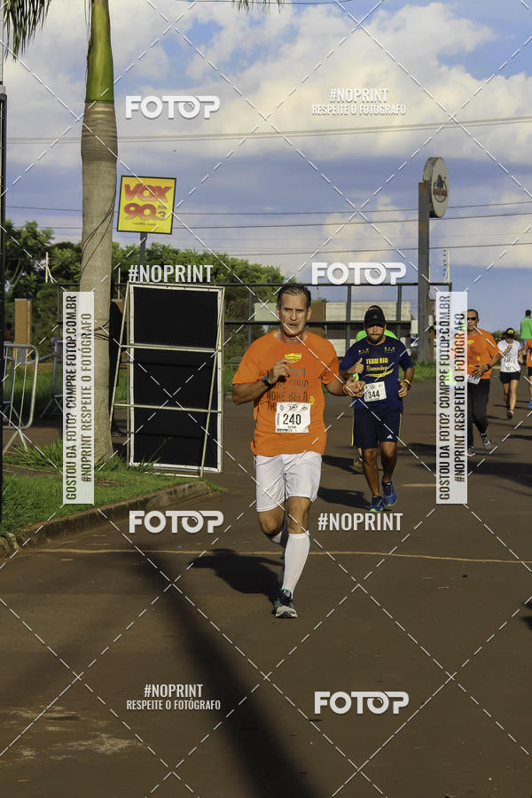 Buy your photos of the event1 Beer Run Expo guas on Fotop