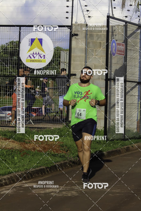 Buy your photos of the event1 Beer Run Expo guas on Fotop