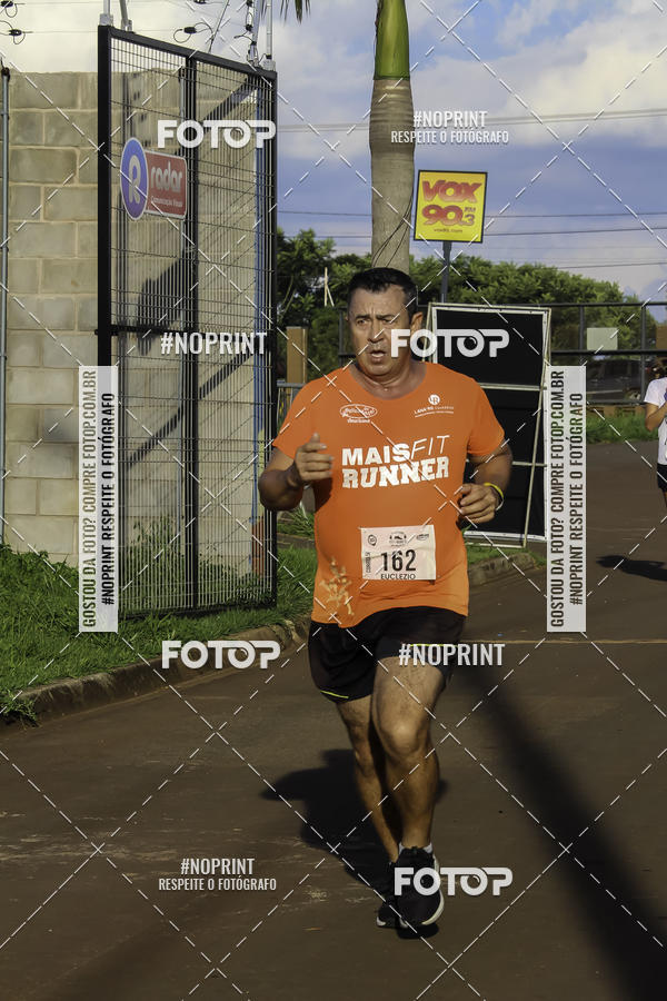 Buy your photos of the event1 Beer Run Expo guas on Fotop