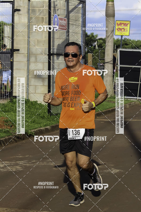 Buy your photos of the event1 Beer Run Expo guas on Fotop