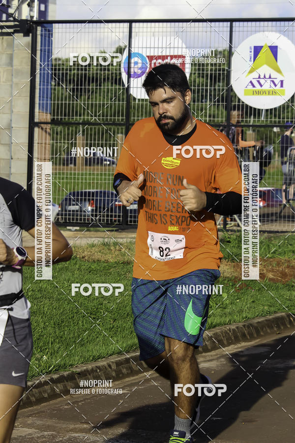 Buy your photos of the event1 Beer Run Expo guas on Fotop