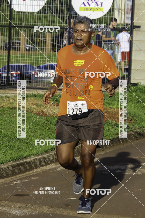 Buy your photos of the event1 Beer Run Expo guas on Fotop