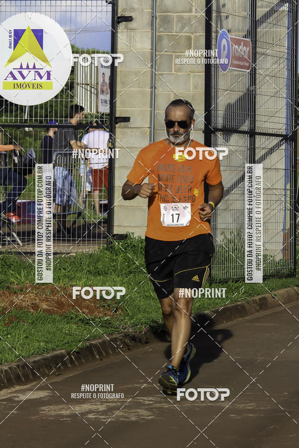 Buy your photos of the event1 Beer Run Expo guas on Fotop