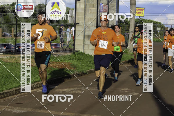 Buy your photos of the event1 Beer Run Expo guas on Fotop