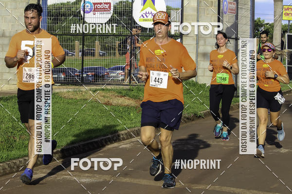 Buy your photos of the event1 Beer Run Expo guas on Fotop