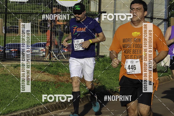 Buy your photos of the event1 Beer Run Expo guas on Fotop