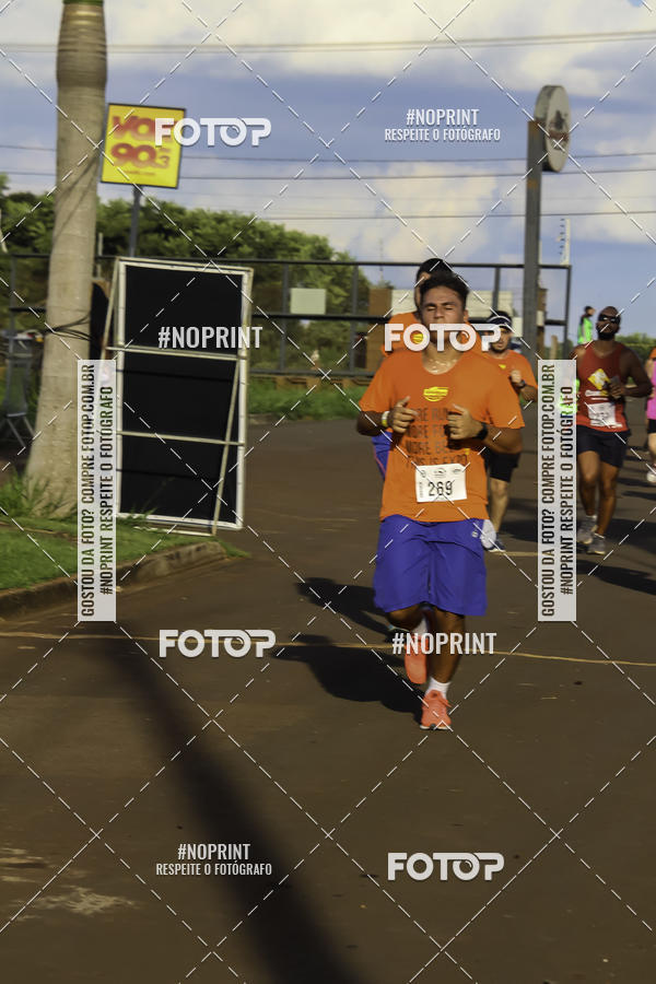 Buy your photos of the event1 Beer Run Expo guas on Fotop